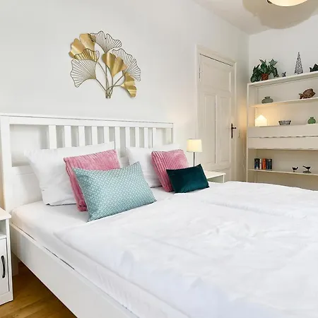 Sanssouci - Apt. 02 * Sellin (Rugen)